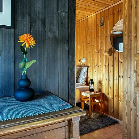 Mountain With Private Dock By Sovatnet Vakantiehuis *